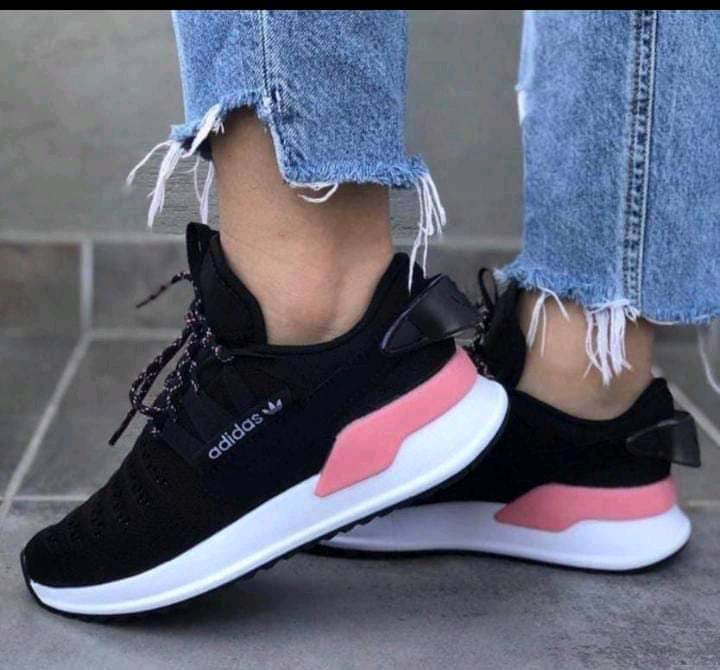 Adidas eqt gris top y rosa