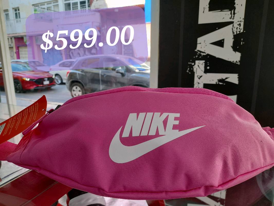 Cangurera on sale rosa nike