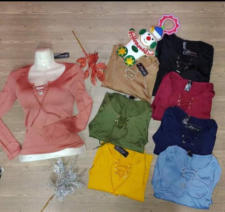 Blusa JERA estilo cruzada