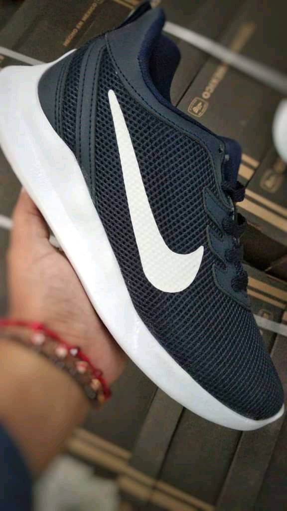 Nike azul oscuro outlet