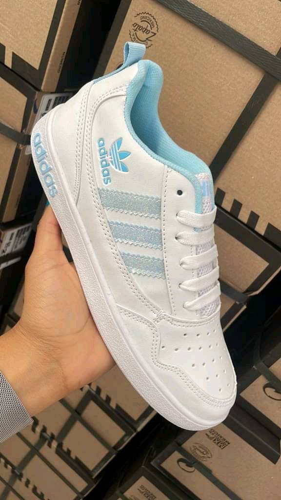 Adidas Blanco Celeste Glitter en Agua Prieta
