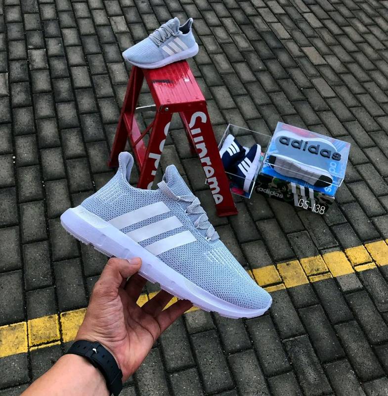 Zapatos ADIDAS COLOMBIANAS en Guayaquil