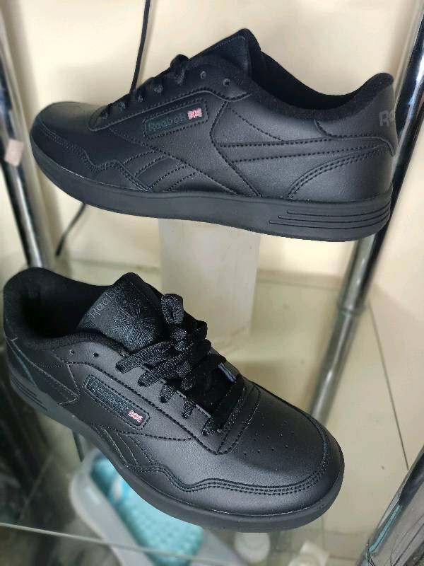 Calzado reebok deals guayaquil telefonos