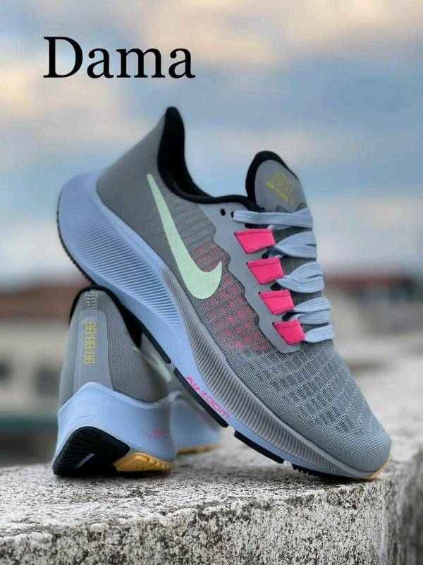 Tenis nike air zoom para dama. en Tegucigalpa