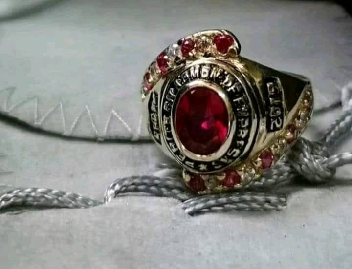 Cuanto vale un anillo de 10k best sale