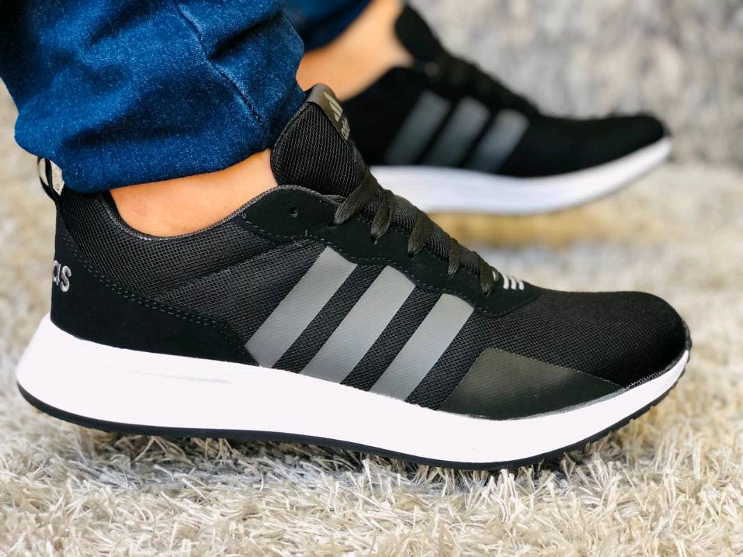 Adidas negros precio discount