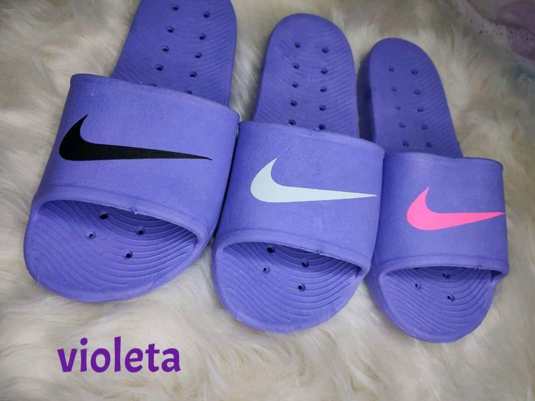 Ojotas nike y adidas 2018 top