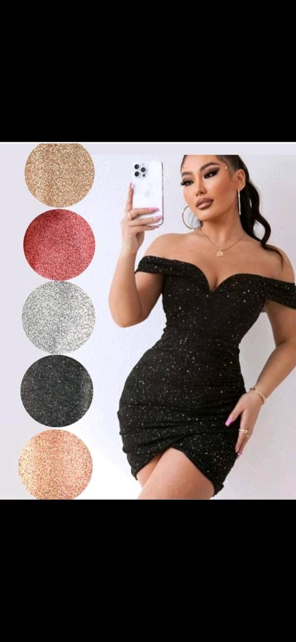 Vestidos con tela brillosa sales