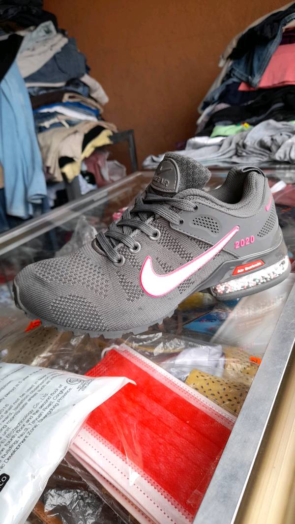 Nike con 2025 burbuja