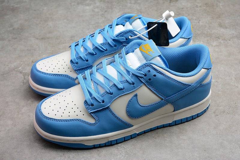 Nike celestes sales