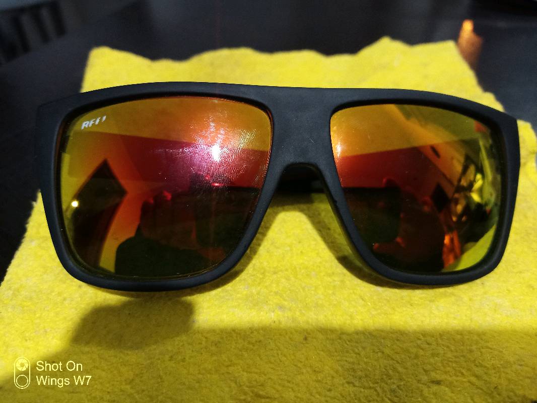 Lentes REEF en Callao