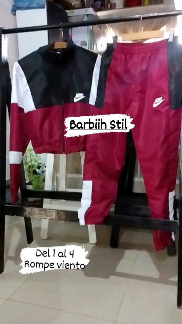 Conjunto deportivo De Mujer Rompeviento