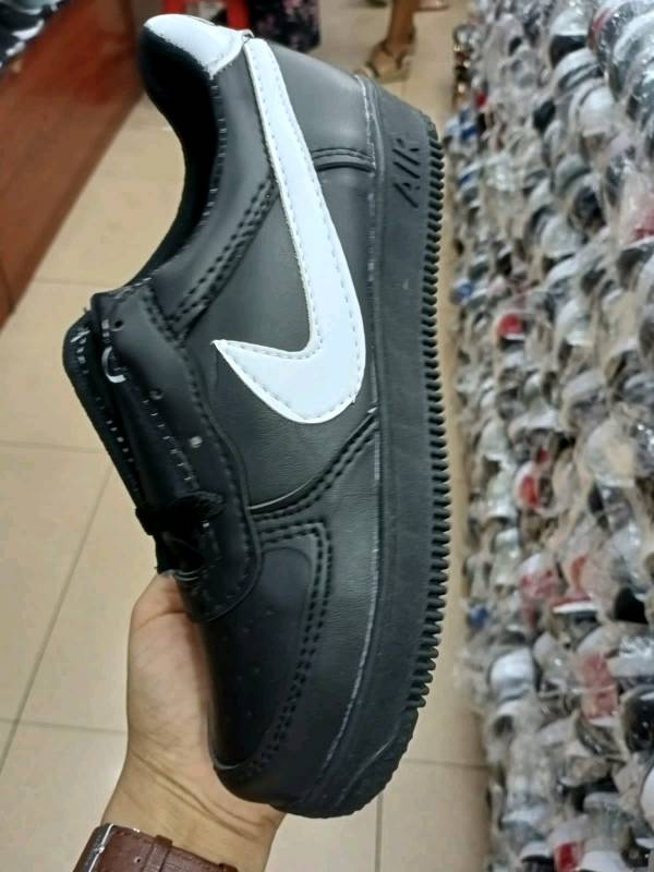 Nike copia 2025