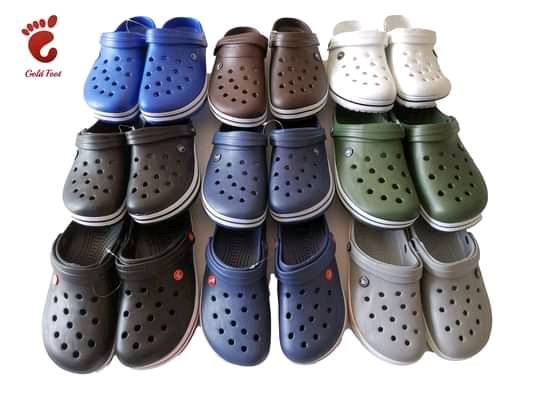 Sandalias tipo crocs 2025