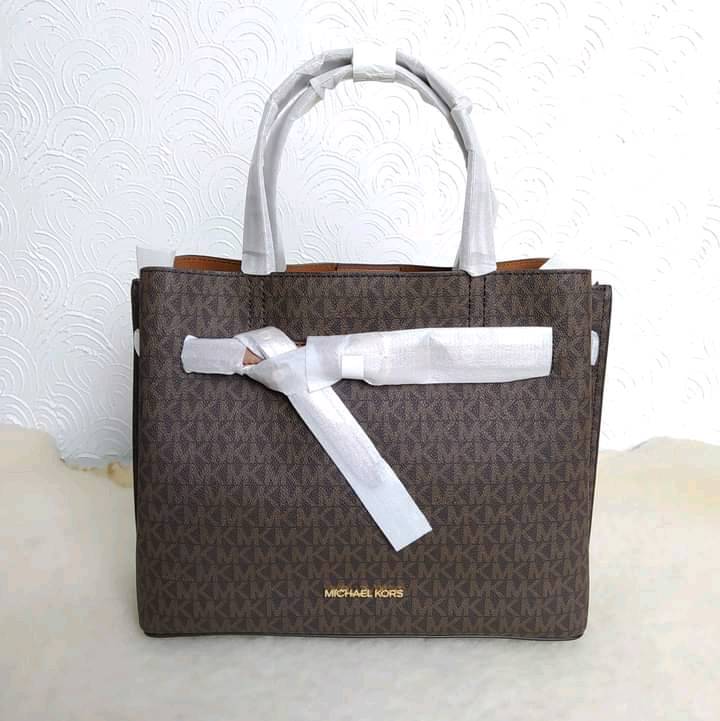 Bolsa grande Michael Kors en Ciudad de Mexico