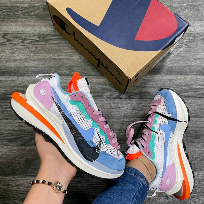 Nike sacai sales mujer