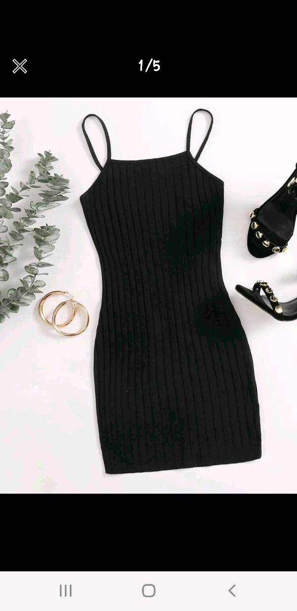 Vestido negro sencillo on sale