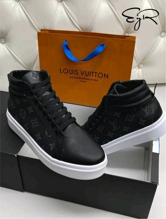 Tenis Louis Vuitton de bota en color negro en Ciudad Delicias
