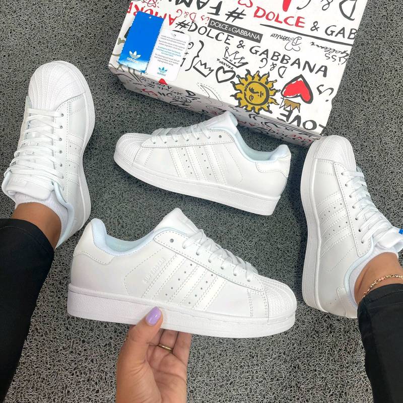 Adidas superstar DAMA en Bogota