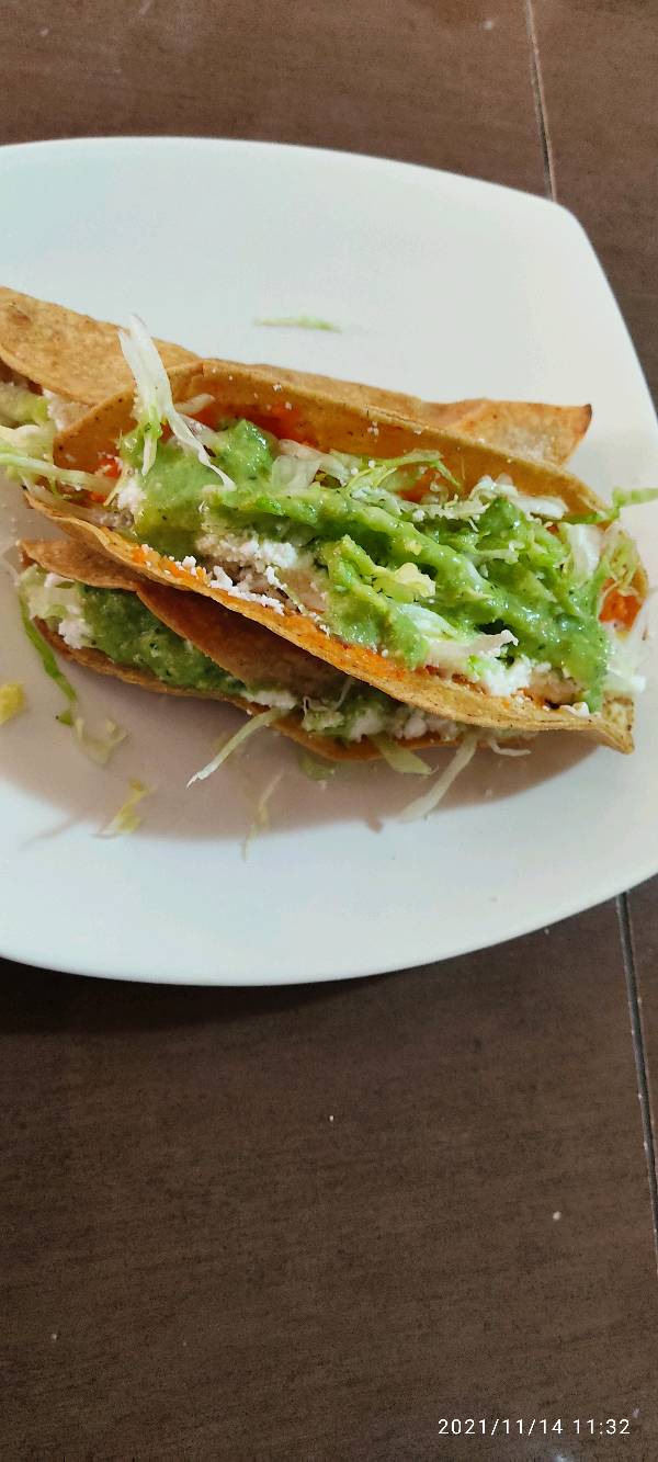 QUESADILLAS DE PAPA CON CHICHARRÓN PRENSADO en Toluca de Lerdo