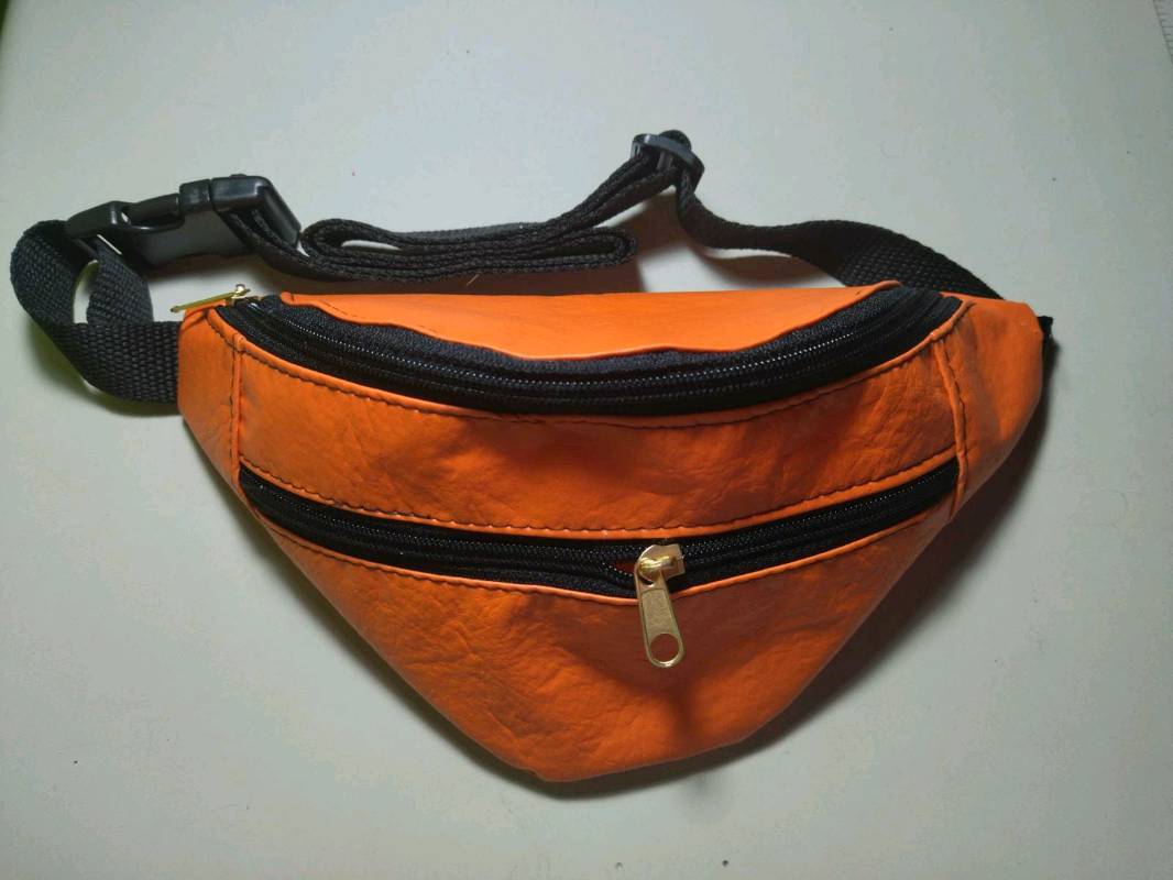 Riñonera de cuerina shop