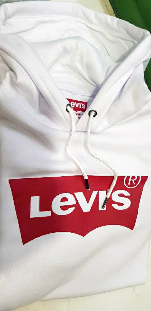 Levis hotsell buzo blanco