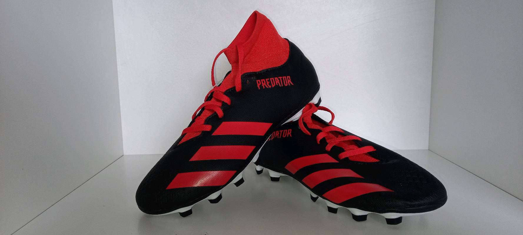 Zapatos pupos. Adidas. Predator en San Francisco