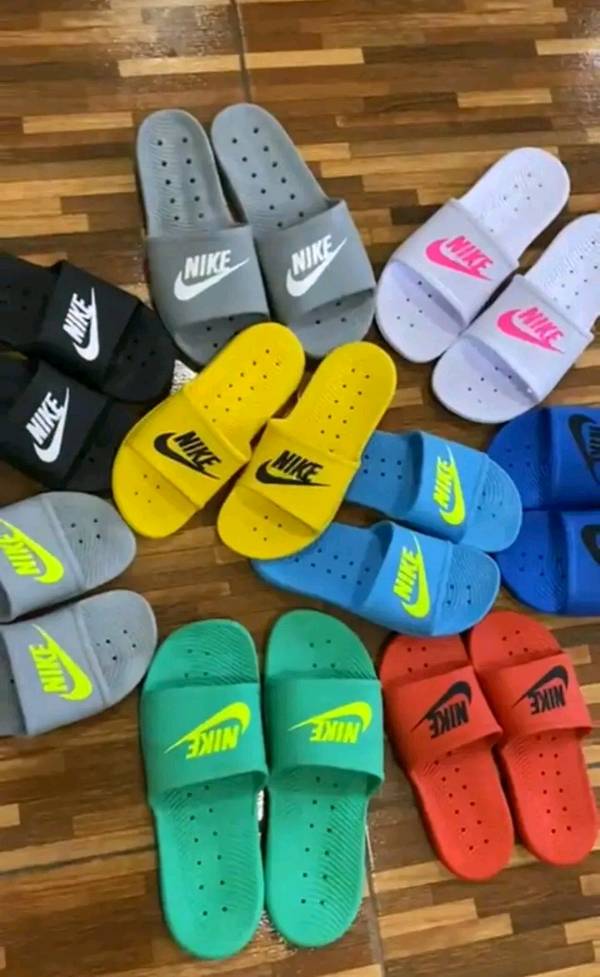 Ojotas best sale nike fluor
