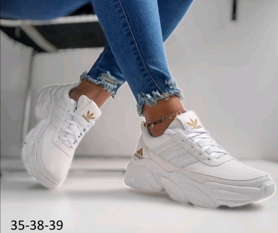 Adidas tiburon dama top