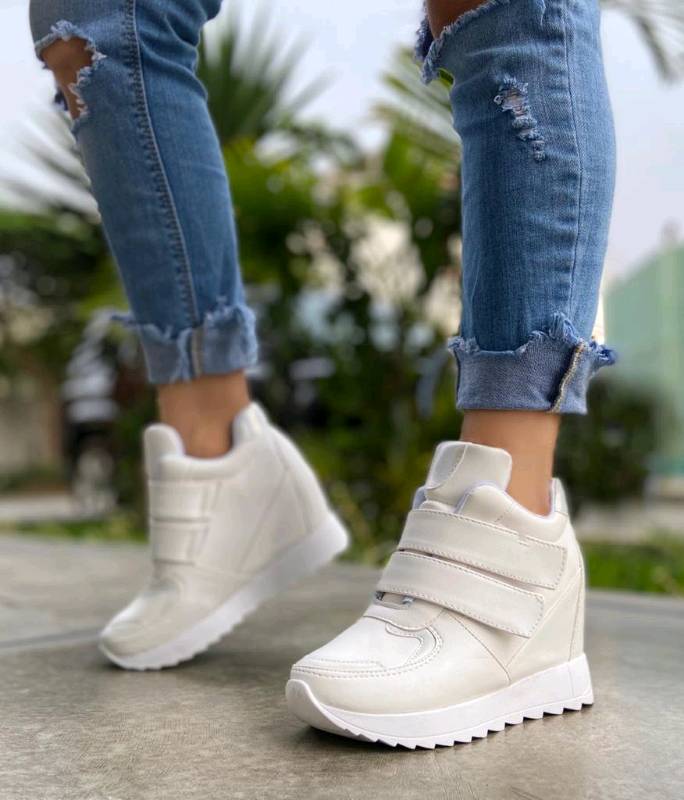 Zapatillas con cheap taco lima