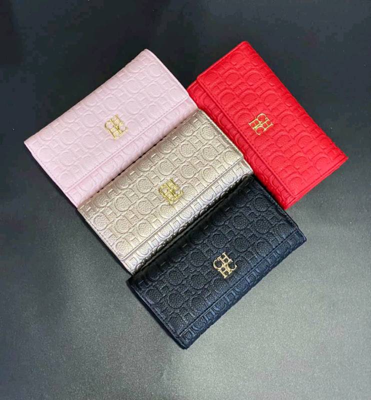 Billeteras best sale carolina herrera