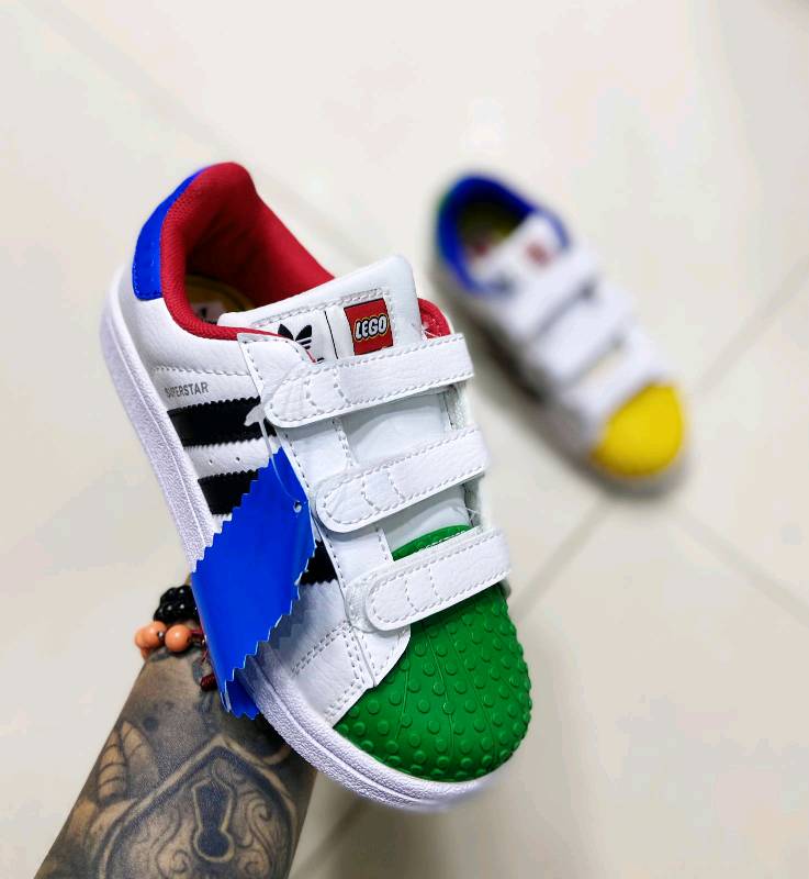 TENIS IMPORTADOS ADIDAS LEGO en Bogot
