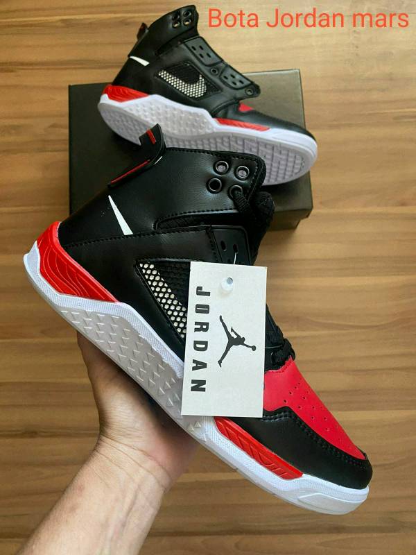 Botitas jordan store mars 270