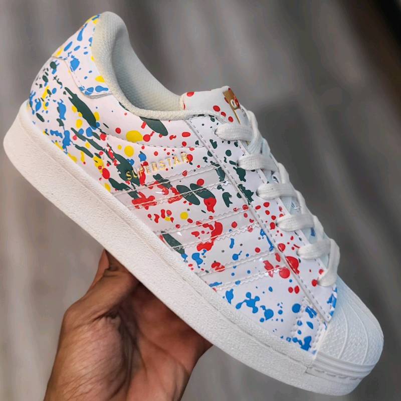 Venta de adidas top superstar en caracas
