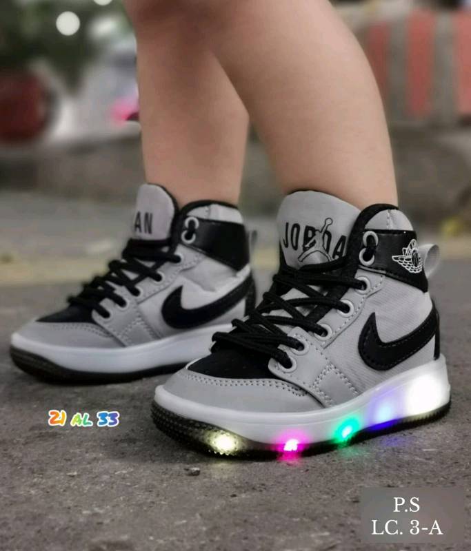 Tenis jordan sales con luces