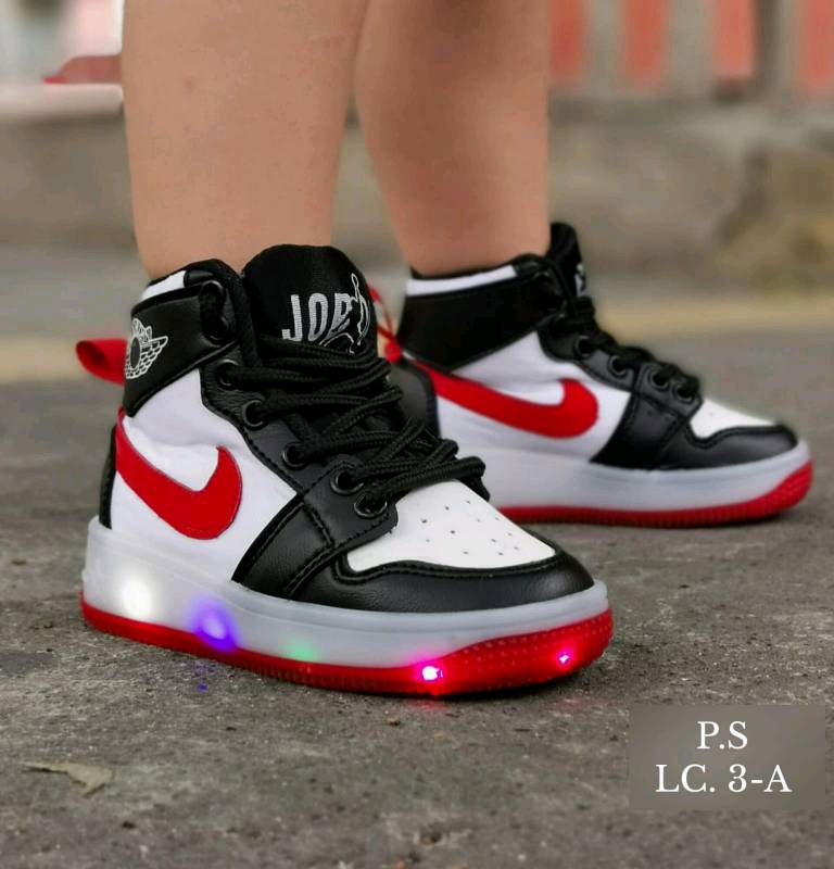 Gomas nike top