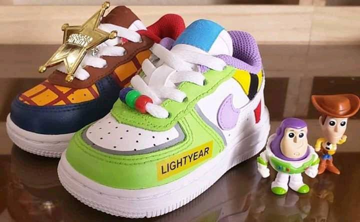 Tenis con flow outlet