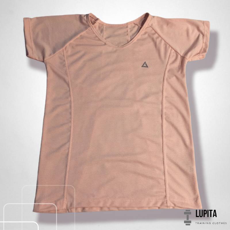 REMERA Dry Fit Mujer en Banfield