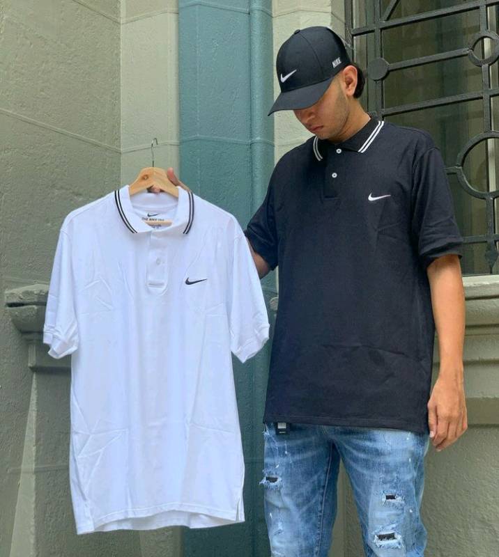 Camiseta de cuello Nike