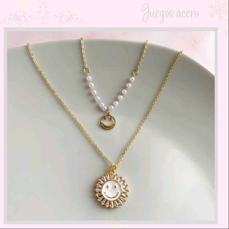 Collar doble de carita feliz en Quevedo