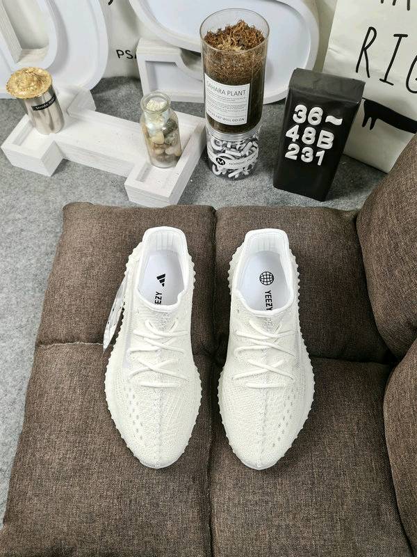 Adidas YEEZY BOOST 350 VE CREAM WHITE en Miami
