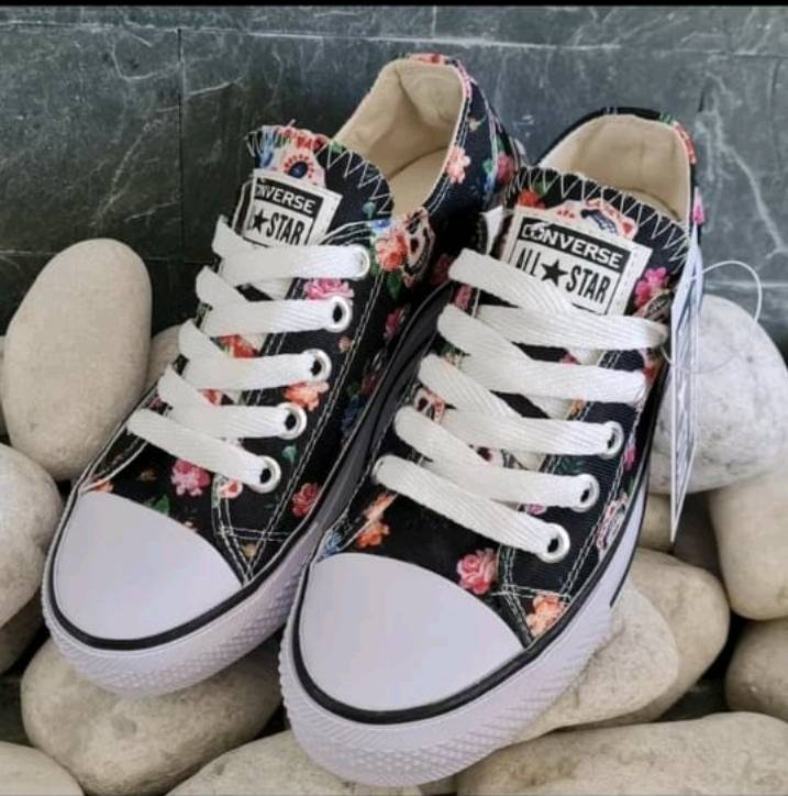 CONVERSE FLORES
