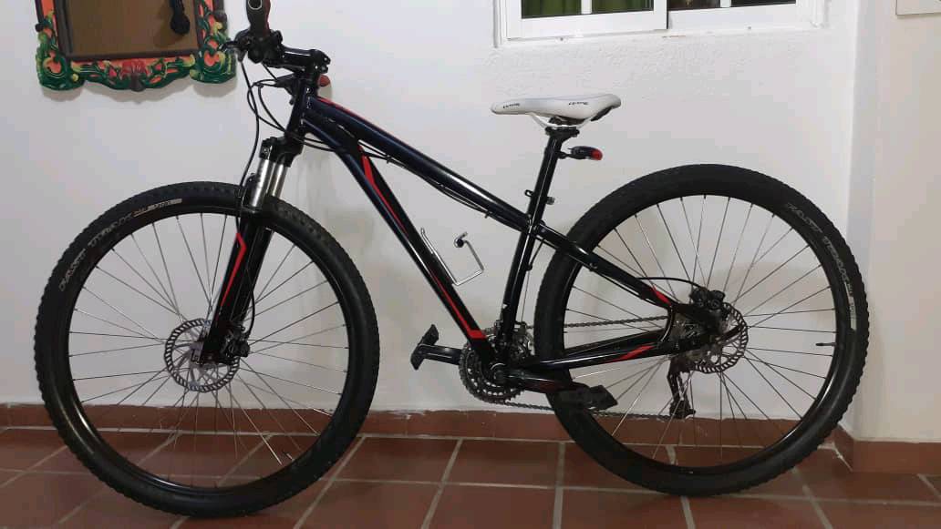 Bicicleta specialized sales rin 26