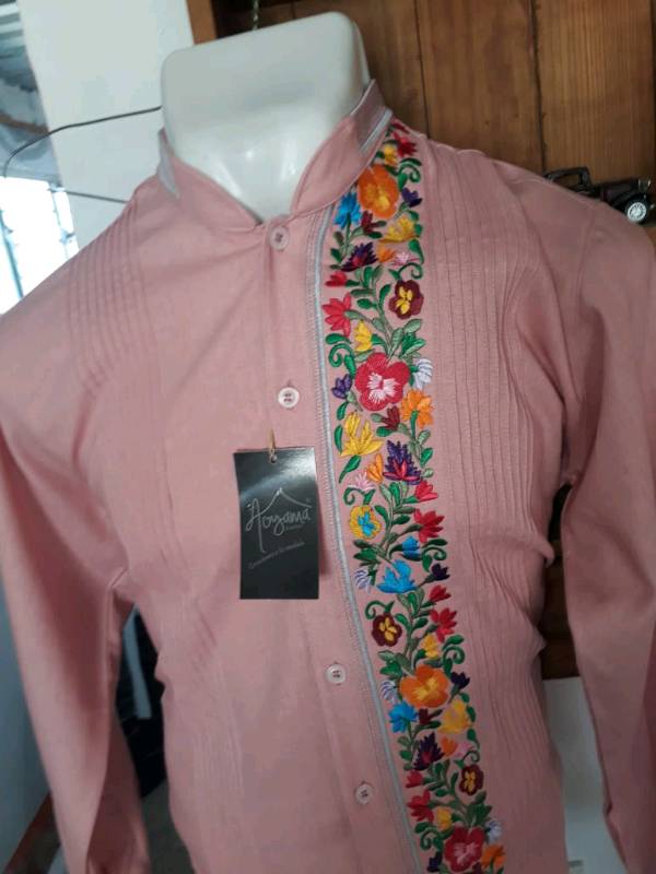 Raiz store roja guayaberas