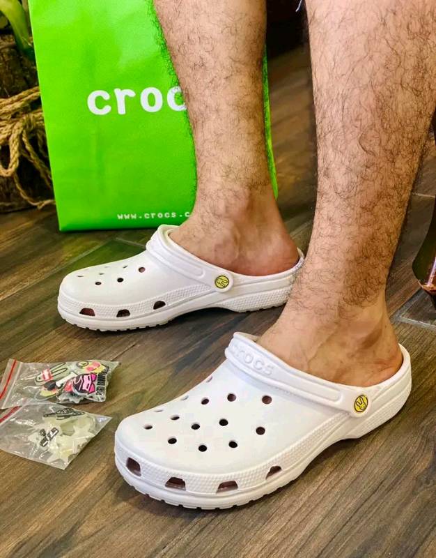 Crocs Bad Bunny en León