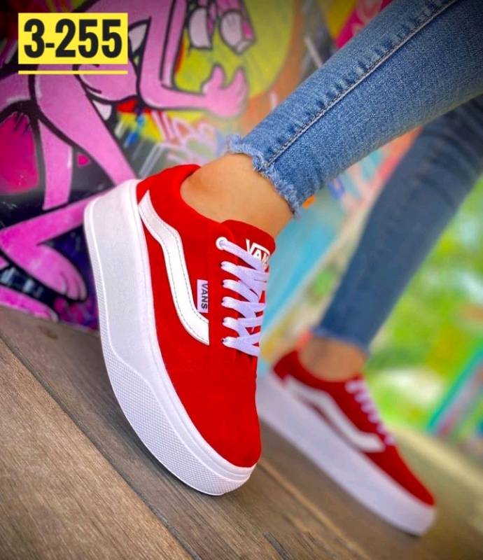 VANS Azul marino rojas blancas en San Cristobal