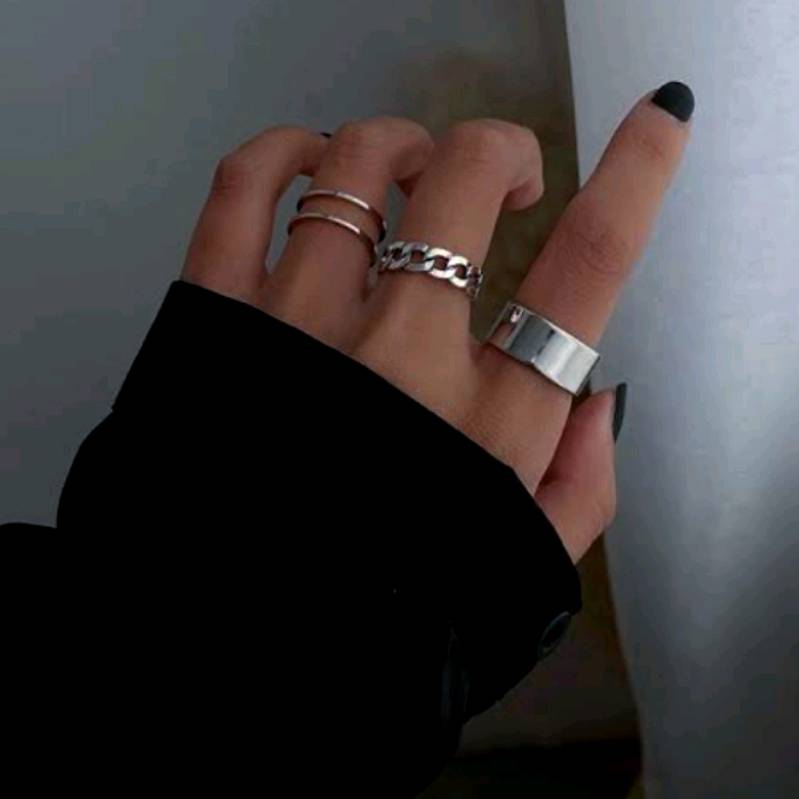 Anillos de compromiso discount coreanos