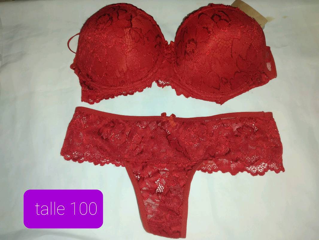 Conjunto rojo shop de encaje