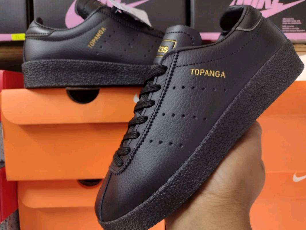 Adidas top topanga gris