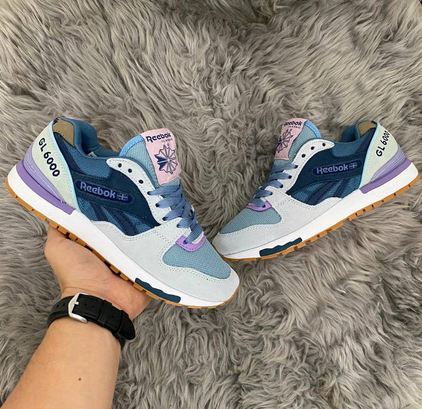 REEBOK DAMA en Caluma